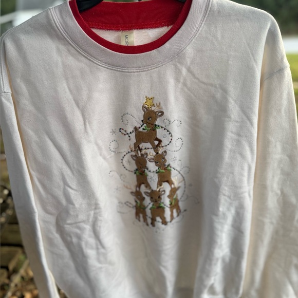 morning sun Sweaters - White Reindeer Sweater